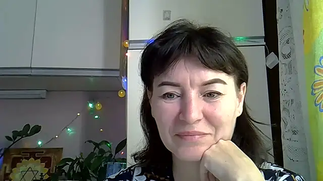 Krystal 82 online show from 10.01.25