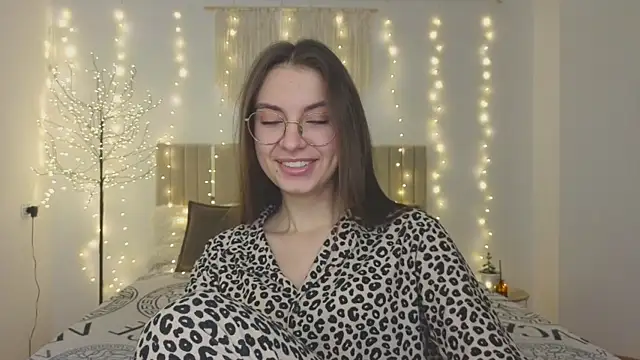 Real cutie1 online show from 12.19.25