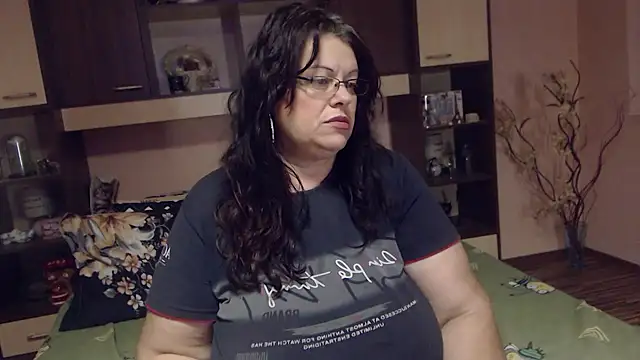 Claudia 71love online show from 11.30.25