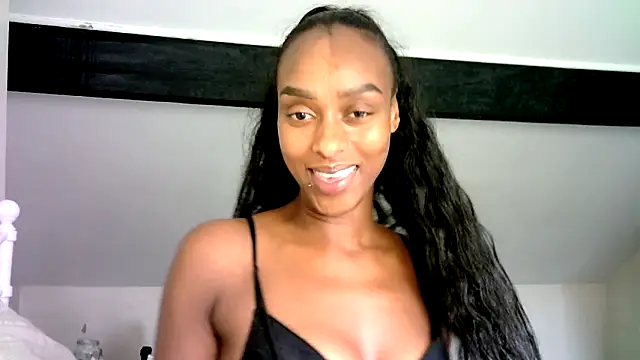 Hazel Dollxx online show from 09.10.25