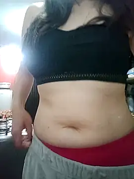 Chriss girl of imaginatio online show from 11.25.25