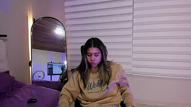 Rachell criss online show from 10.04.25