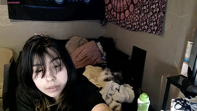 London Ray online show from 10.29.25