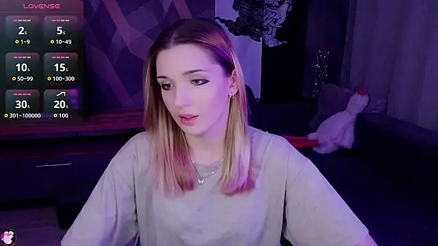 Sandy Belle online show from 10.21.25