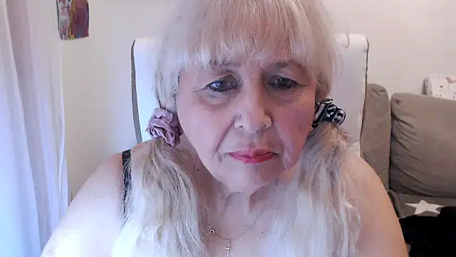 SusiLifeXXX online show from 10.25.25