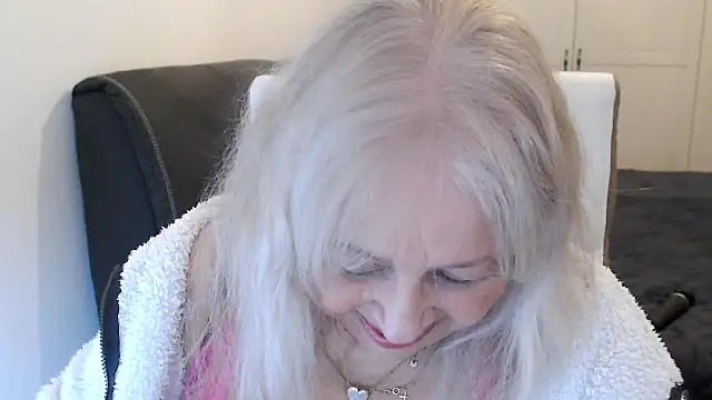 Snapshot of SusiLifeXXX chatting on 02.11.26 SusiLifeXXX online show from 02.11.26