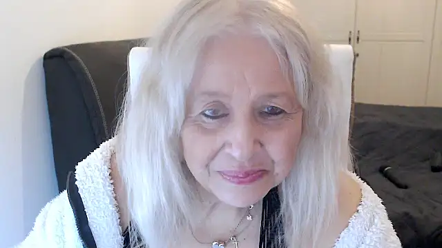 Snapshot of SusiLifeXXX chatting on 02.12.26 SusiLifeXXX online show from 02.12.26