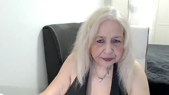 SusiLifeXXX online show from 03.18.26