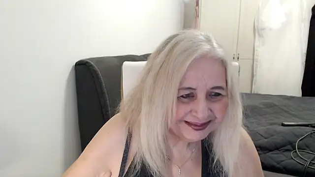 Snapshot of SusiLifeXXX chatting on 04.27.26 SusiLifeXXX online show from 04.27.26