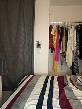 Nia Desire online show from 01.10.26