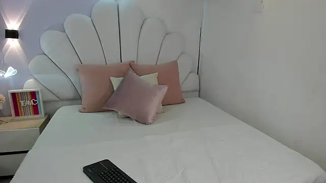 Snapshot of shamara_thomson chatting on 02.20.26 shamara thomson online show from 02.20.26