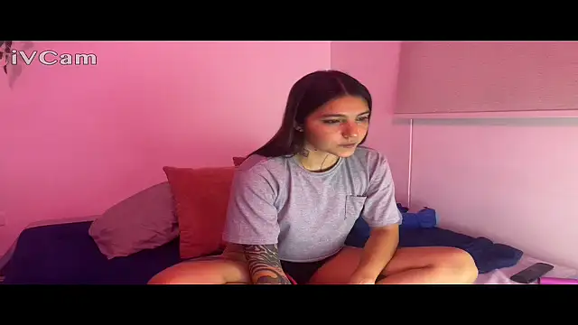 SurpriseMadlicia online show from 09.12.25