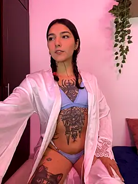 SurpriseMadlicia online show from 09.25.25