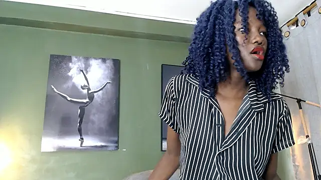 Evaa 18 online show from 09.10.25