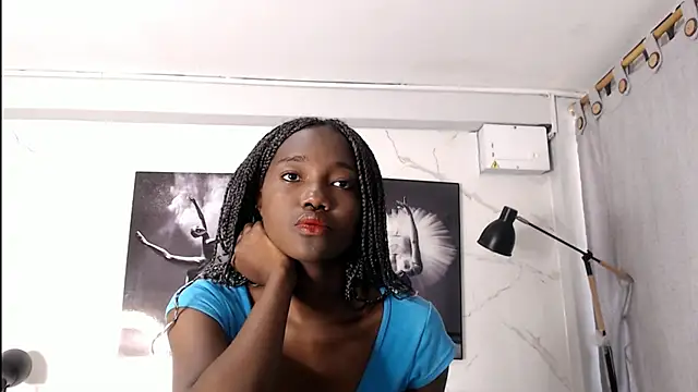 Evaa 18 online show from 11.07.25