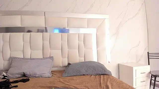 Snapshot of Maia_Park chatting on 01.08.26 Maia Park online show from 01.08.26