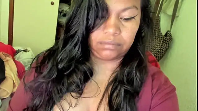 ebonylouissexyhot online show from 09.15.25