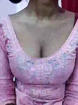 Snapshot of Reeta-rani chatting on 10.07.25 Reeta-rani online show from 10.07.25