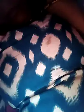 Snapshot of Reeta-rani chatting on 10.28.25 Reeta-rani online show from 10.28.25