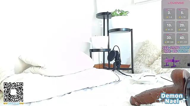 Snapshot of juandemon chatting on 03.10.26 juandemon online show from 03.10.26