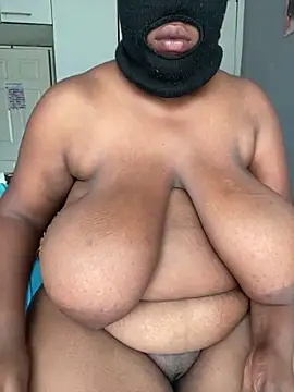 Snapshot of curvywithbigtitties chatting on 04.23.26 curvywithbigtitties online show from 04.23.26