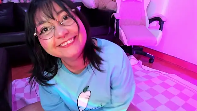 Lolii Zoe online show from 11.30.25