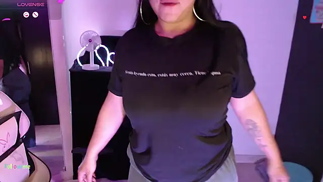 Snapshot of Danniela20 chatting on 03.02.26 Danniela20 online show from 03.02.26