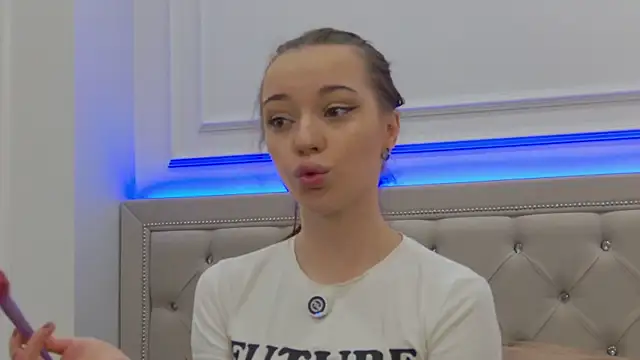 ZoeyNeal online show from 03.20.26