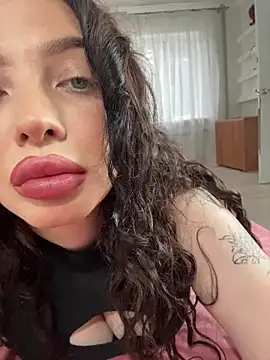 Hannah xBaby online show from 11.24.25