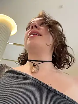 lucy-joy online show from 09.20.25