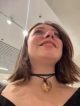 lucy-joy online show from 09.26.25