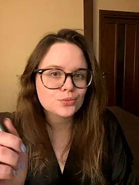 Snapshot of MariaMirabella chatting on 11.12.25 MariaMirabella online show from 11.12.25