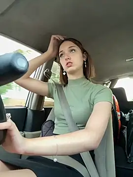 DollyTall online show from 09.09.25