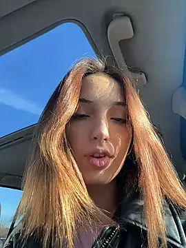 DollyTall online show from 11.19.25