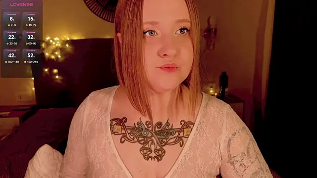 NaomiRey1 online show from 11.01.25