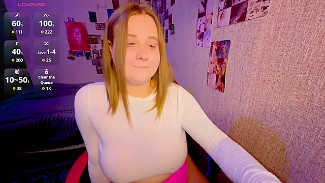 Snapshot of NaomiRey1 chatting on 07.16.26 NaomiRey1 online show from 07.16.26