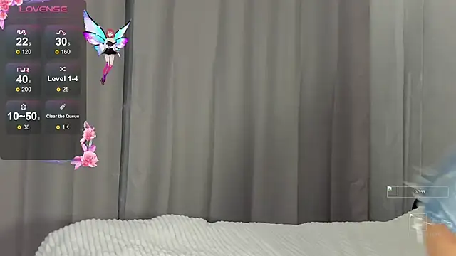 Snapshot of coldcherryeclipse_ chatting on 10.05.25 coldcherryeclipse online show from 10.05.25