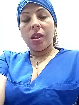 Yanis Ariel12 online show from 10.17.25