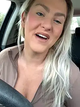 Charleigh xx online show from 10.04.25