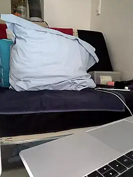 Snapshot of Volcaniiia chatting on 04.08.26 Volcaniiia online show from 04.08.26