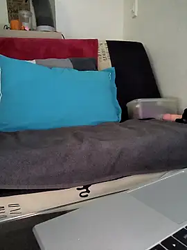 Snapshot of Volcaniiia chatting on 04.14.26 Volcaniiia online show from 04.14.26