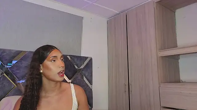 candice777 online show from 12.17.25