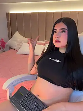 Snapshot of Sweety_Nicole_ chatting on 05.22.26 Sweety Nicole online show from 05.22.26