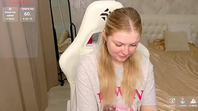 AmeliaDiamond online show from 04.04.26