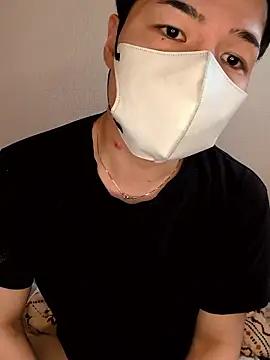 Snapshot of kqitooo chatting on 04.03.26 kqitooo online show from 04.03.26