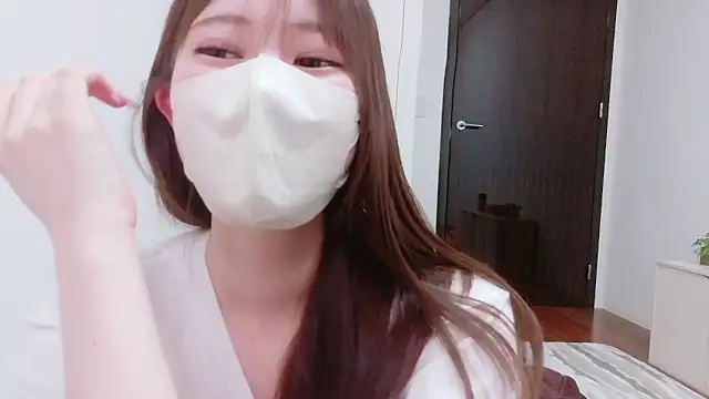 MOEMOE-Q online show from 06.04.26