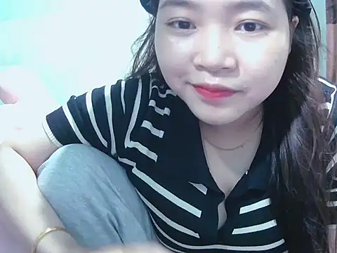 Lily3322 online show from 09.28.25