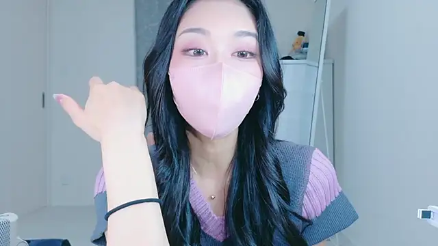 Snapshot of ramuchan_desu chatting on 05.18.26 ramuchan desu online show from 05.18.26