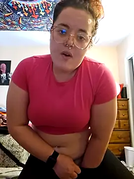 Snapshot of nuttiebuddy1 chatting on 10.01.25 nuttiebuddy1 online show from 10.01.25