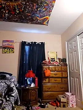 Snapshot of nuttiebuddy1 chatting on 11.01.25 nuttiebuddy1 online show from 11.01.25